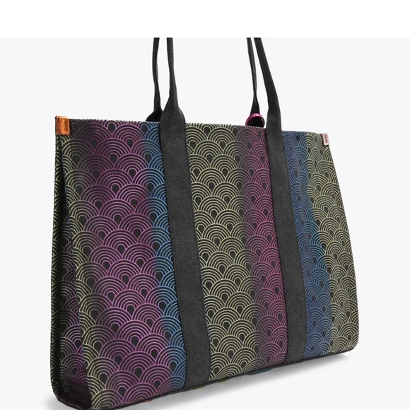 Kurt Geiger XXL Southbank Tote - Picture 3 of 12